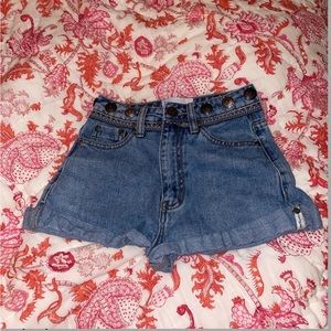 One teaspoon shorts size 22